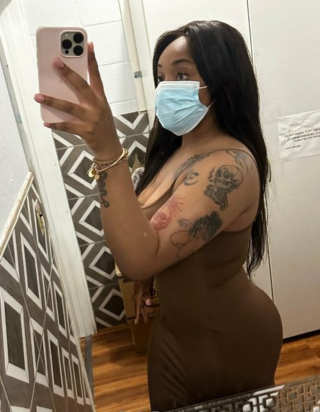 melamamiii only fans photos