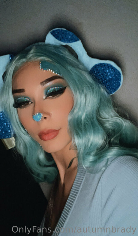 autumnbrady onlyfans desnuda