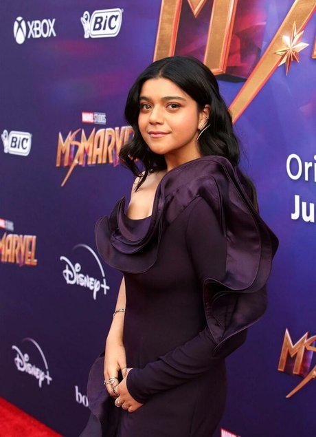 Iman Vellani tits onlyfans