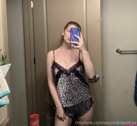 sexyredinbedfree only fans pics