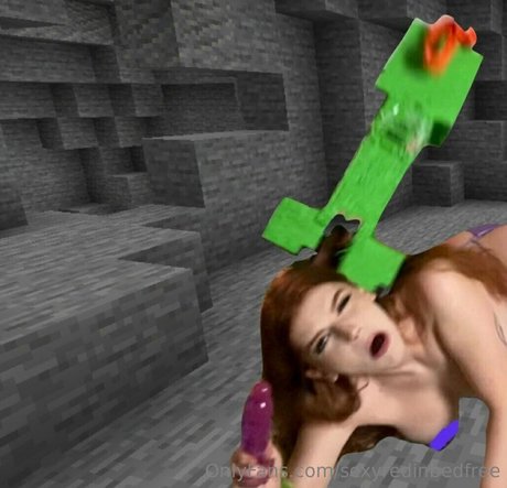 sexyredinbedfree naked only fans