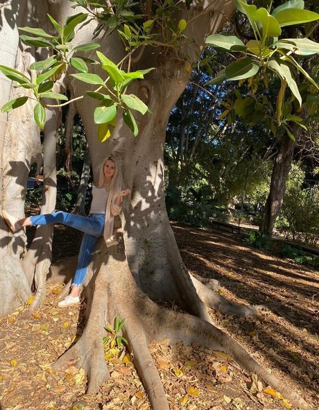 Annemanifique onlyfans leaked nude