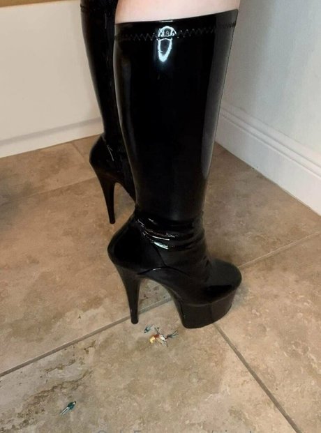 outside onlyfans beautiful portrayal