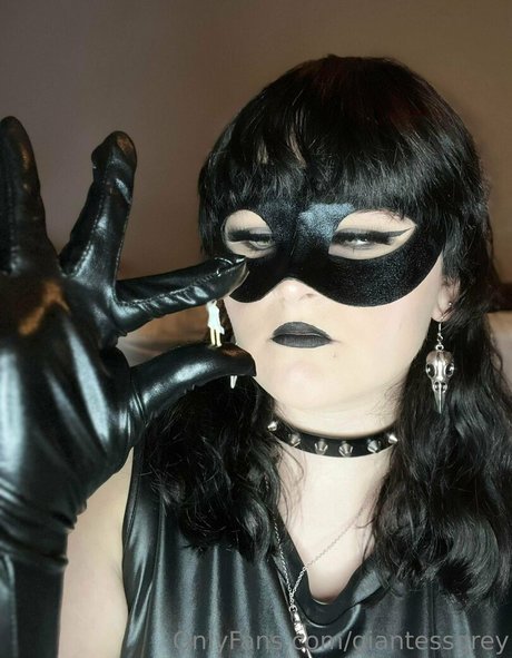 giantessgrey onlyfans pics