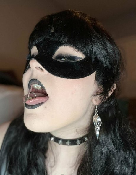 giantessgrey nudes only fans