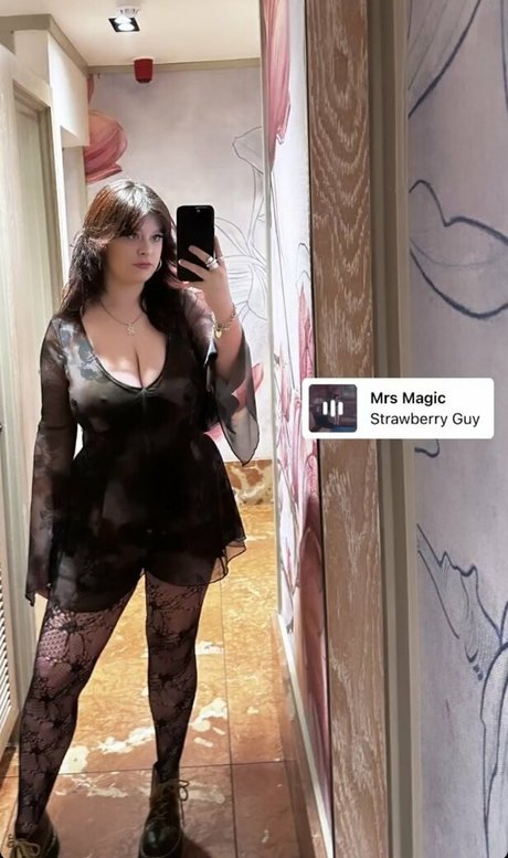 Charlotte A nude onlyfans leak