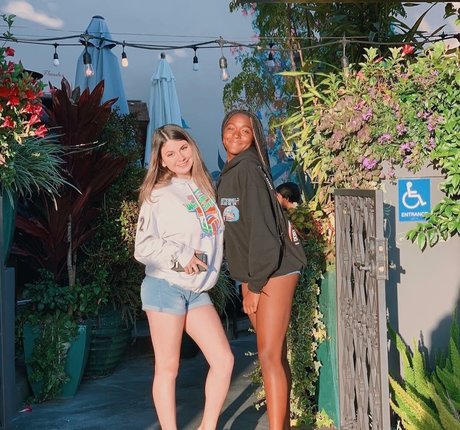 Samantha S onlyfans post