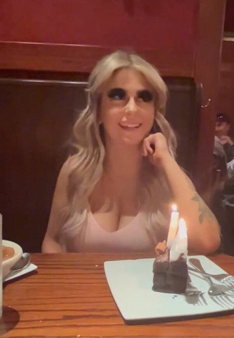 Samantha S only fans pics