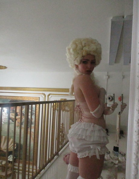 renatarifree only fans leak nude