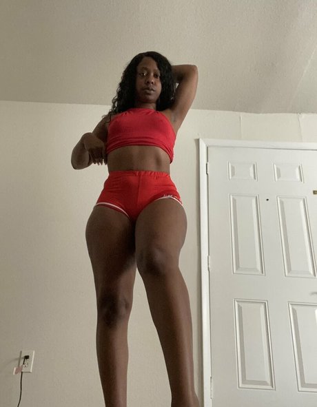 dark skin ebony onlyfans nude snapshot