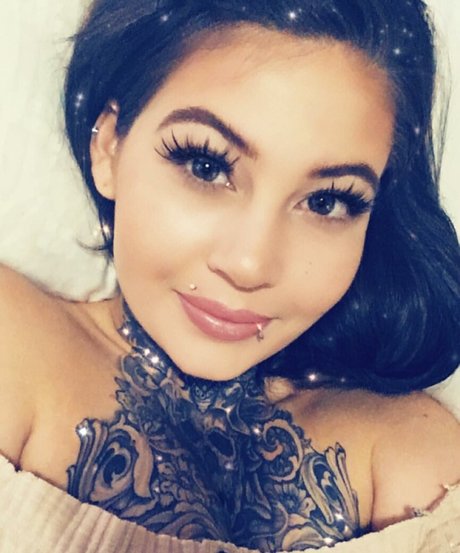 Jessica Monchouchou onlyfans leaks