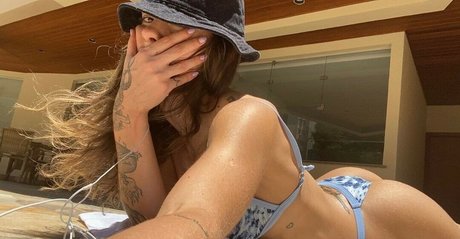 Manu Guglielmi nude porn onlyfans