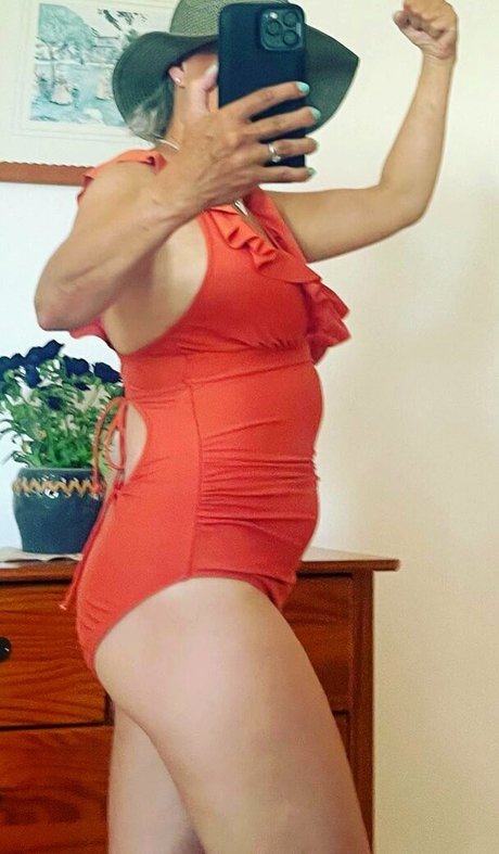 Sarah Cawood onlyfans leaks nude