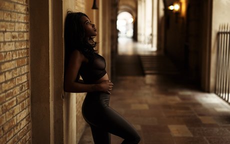 Mimi Desuka topless onlyfans