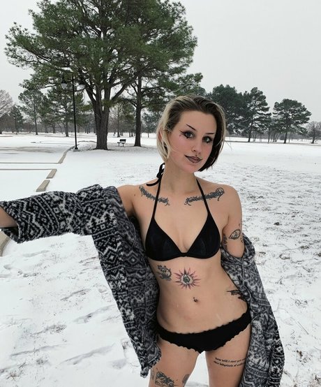 alienslush onlyfans uncensored