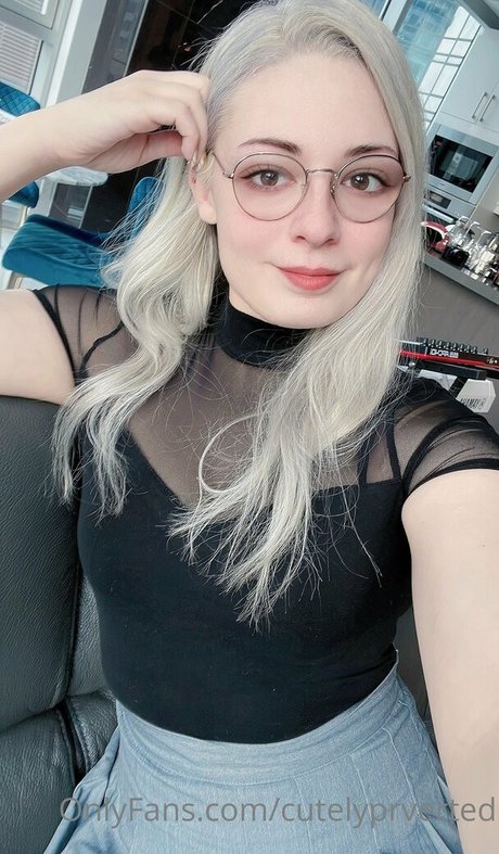 cutelyprverted onlyfans leaked naked