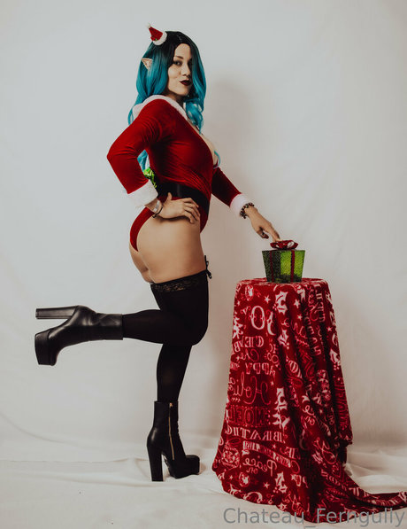 chateau ferngully onlyfans topless