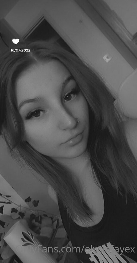 elysiafayex onlyfans nudes