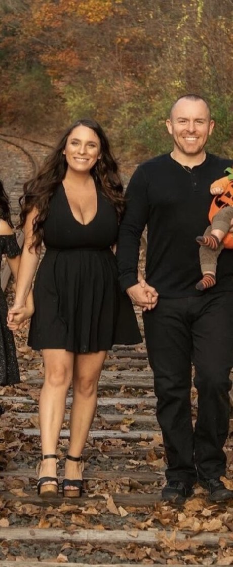 Emma Lynn Slavin onlyfans naked pics