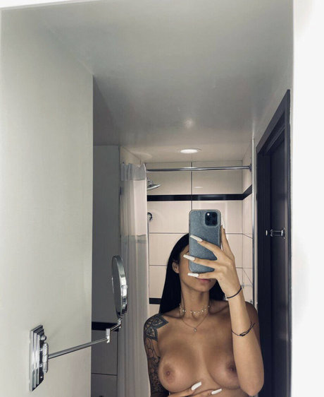 notyans onlyfans nude tits