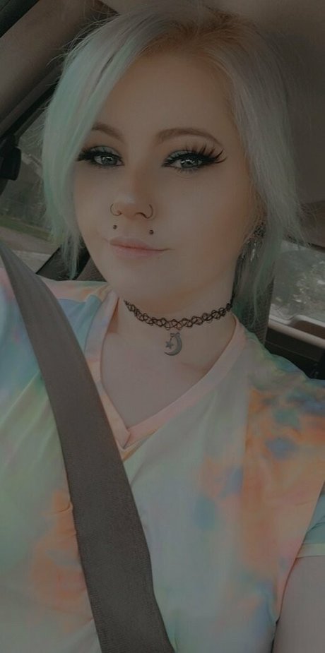 nikkimonstrosity nude on onlyfans