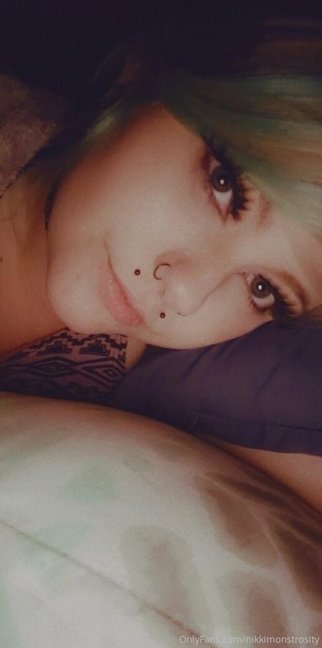 nikkimonstrosity onlyfans pic