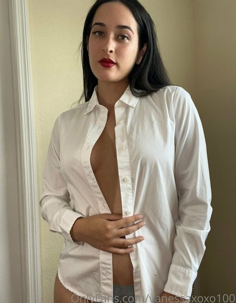 vanessaxoxo100 nude onlyfans pics