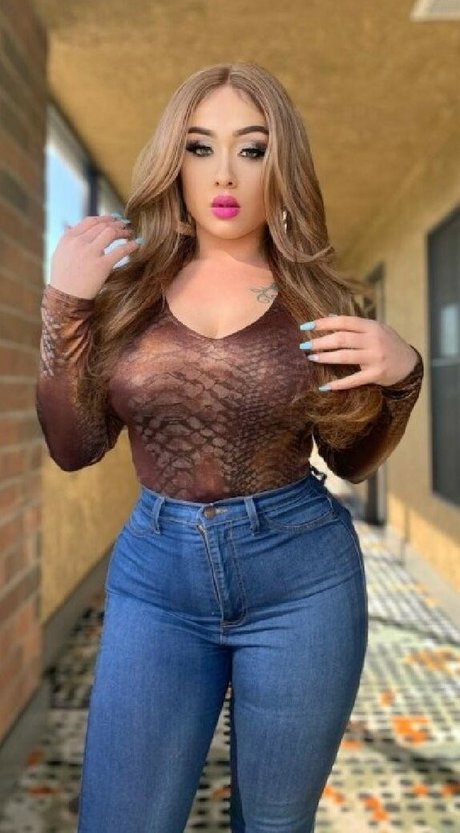 Roxy Bugatti onlyfans porn