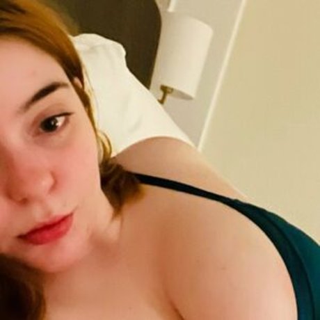 Emily Chestnut leaked onlyfans pictures