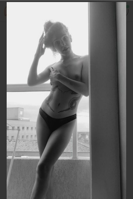 Juana Ocio naked onlyfans pics