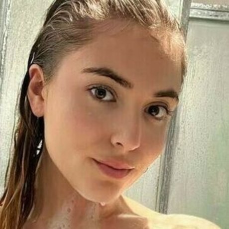 Scarletbeauty25 onlyfans strip tease