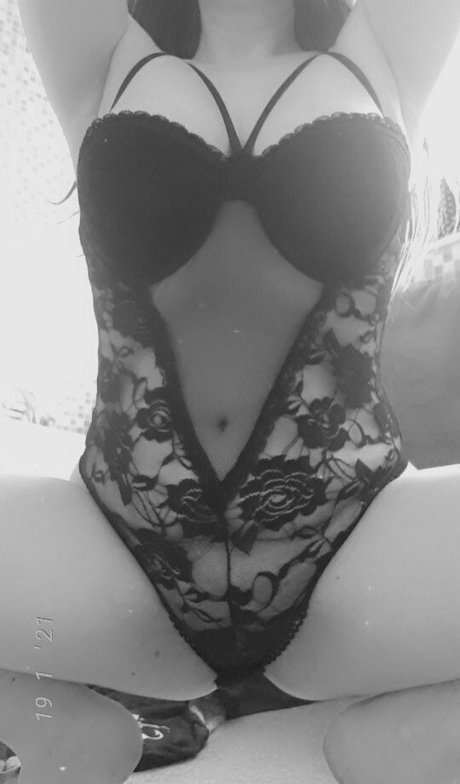 juicyjaynexoxo nude leak onlyfans