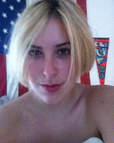 Scout Willis onlyfans nude tits