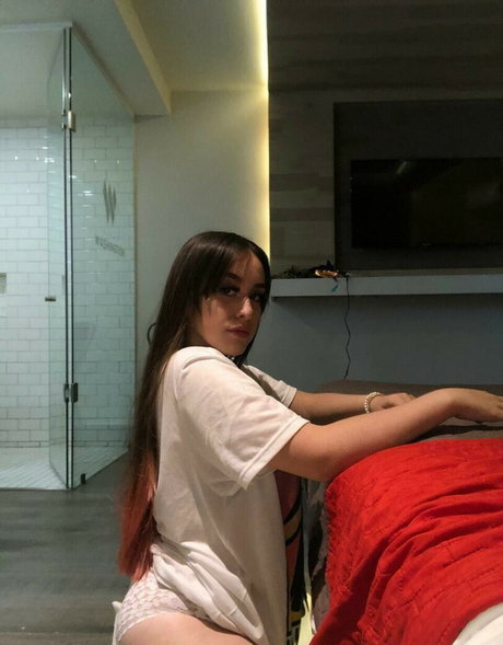 Escarlethamair1 onlyfans nudes