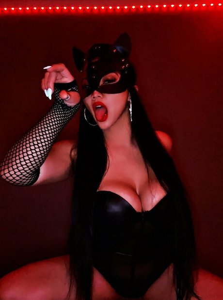 arianaboobbi only fans.