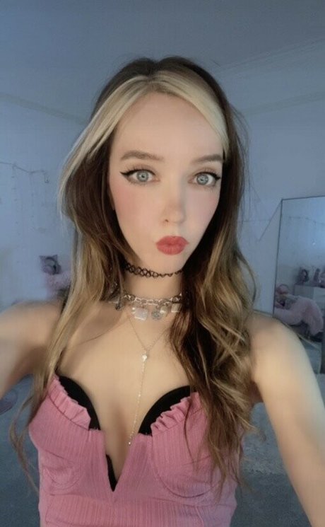 Holly Rosi Asmr onlyfans fuck