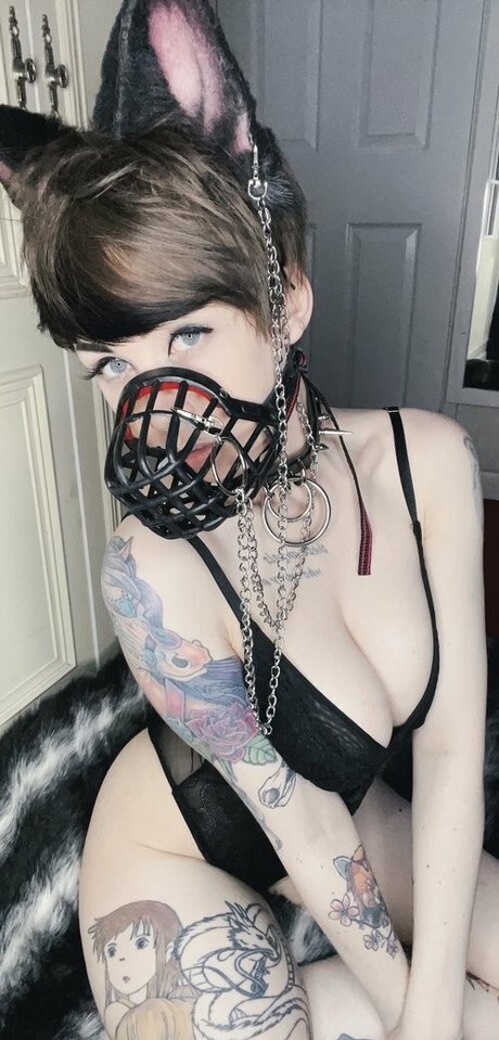 Emberwolf Profile pic