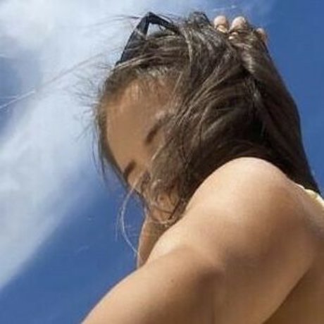 Lillie Hawkes onlyfans nudes leaked