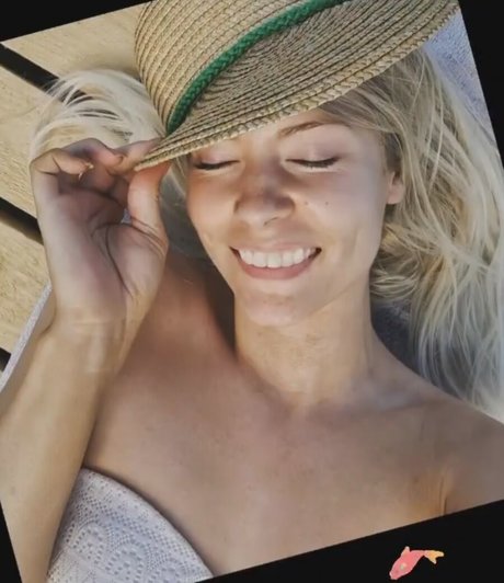 Laura Nieminen only fans leak nude