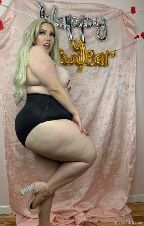 pixiechickxoxo naked onlyfans pics