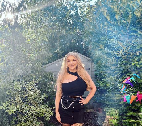 Lucy May Dawson onlyfans nudes leaked