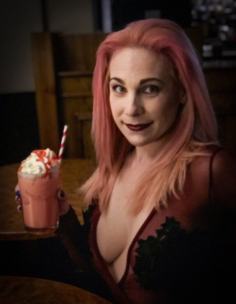 bombchel desnuda onlyfans