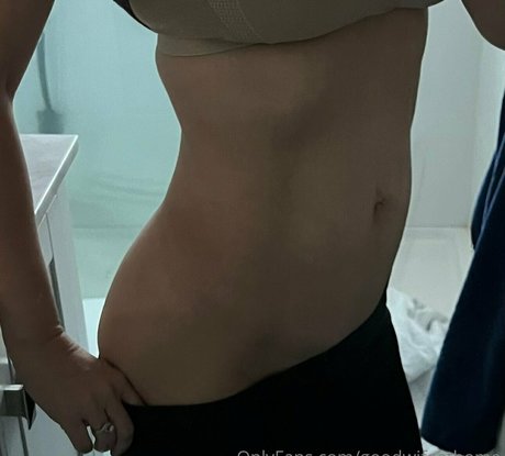 goodwifeathome onlyfans pics nude