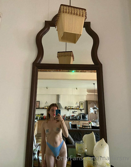 mariiirsnv pics onlyfans