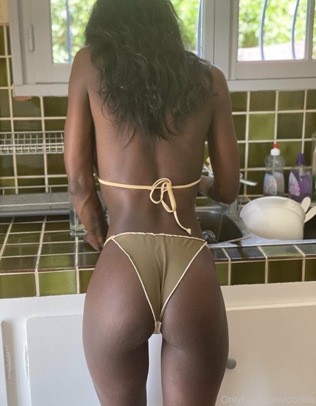 dollblk pics onlyfans