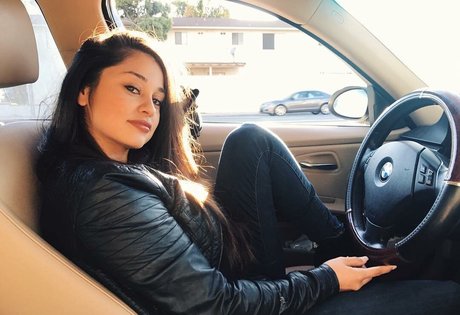 Yvette Monreal nudes onlyfans leaked