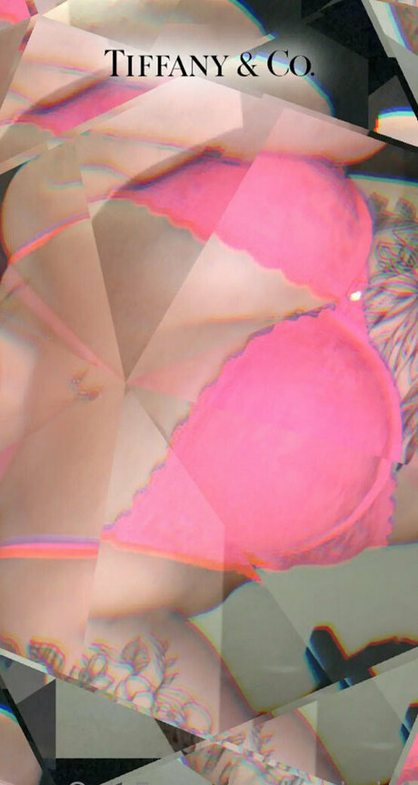 lauri air4 nude only fans leaks