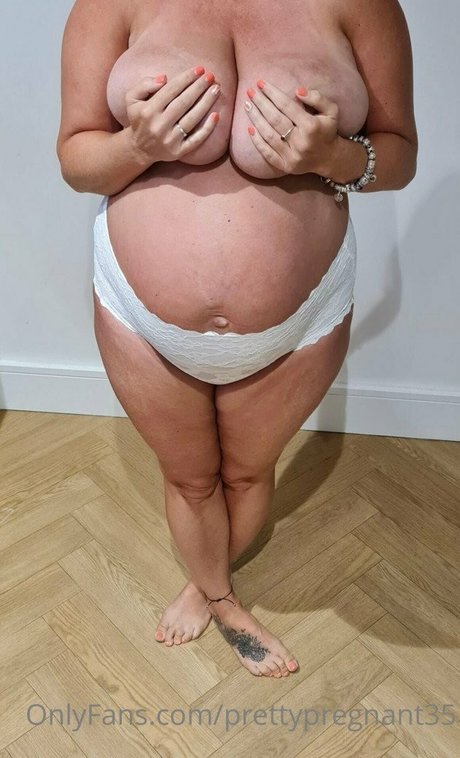 Pretty Pregnant onlyfans full