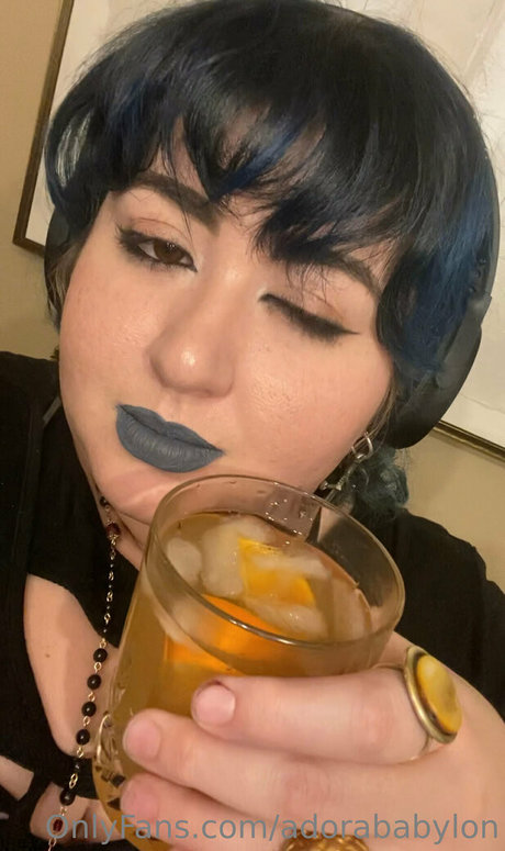 adorababylon onlyfans nudes leak