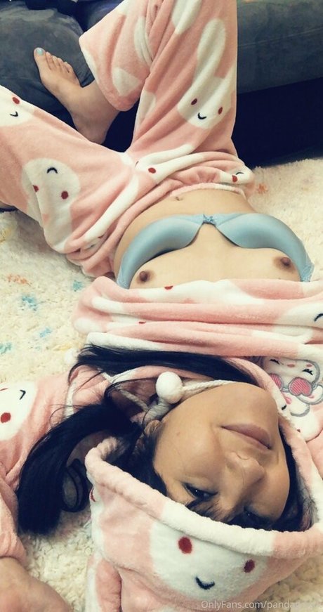 pandagrlxxx onlyfans nudes